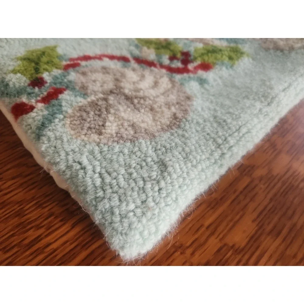 Hooked Seashell Nautical Christmas Beach Holiday Pillow Cover Zipper Wool 12x20